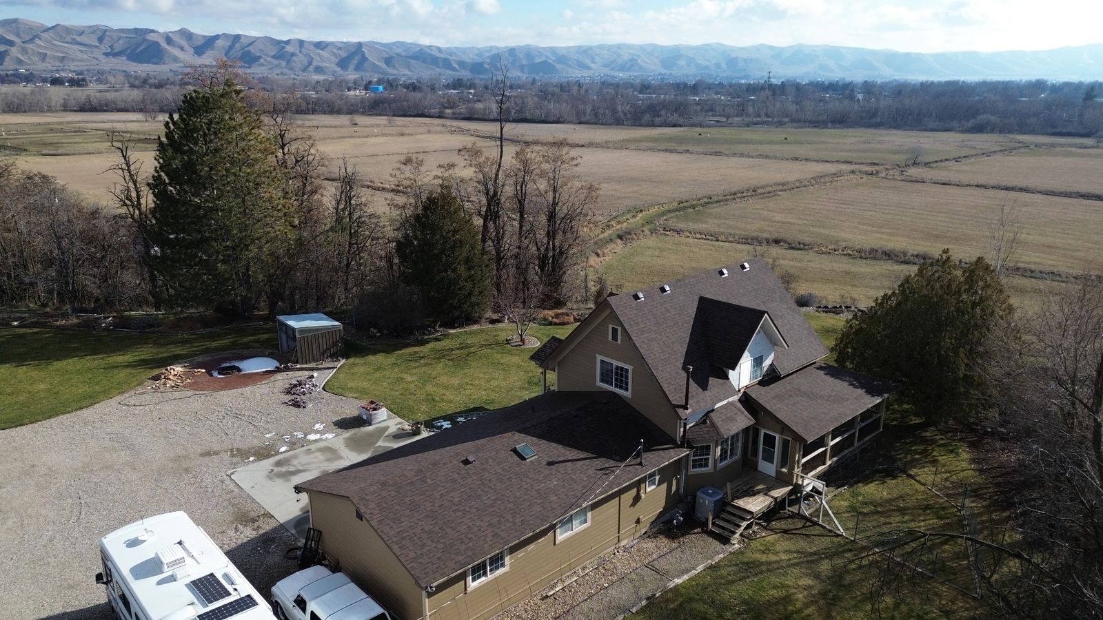 A rural Idaho home with a new roof